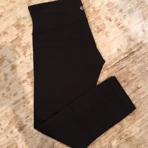 Lululemon Low Rise High Crop Pants